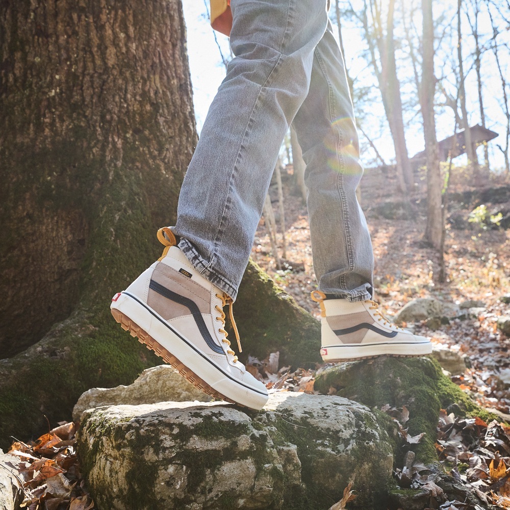 Vans Mens SK8 Hi MTE 2 Boots - Picture 1 of 8